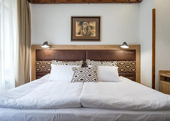 Hotel българче - ресторант *